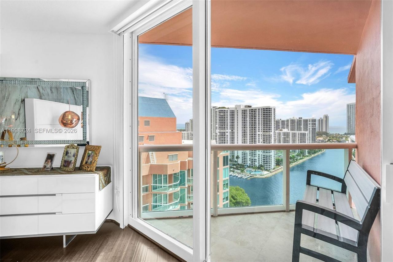 3370 E Hidden Bay Dr, Unit 2407, Aventura, FL 33180 Photo