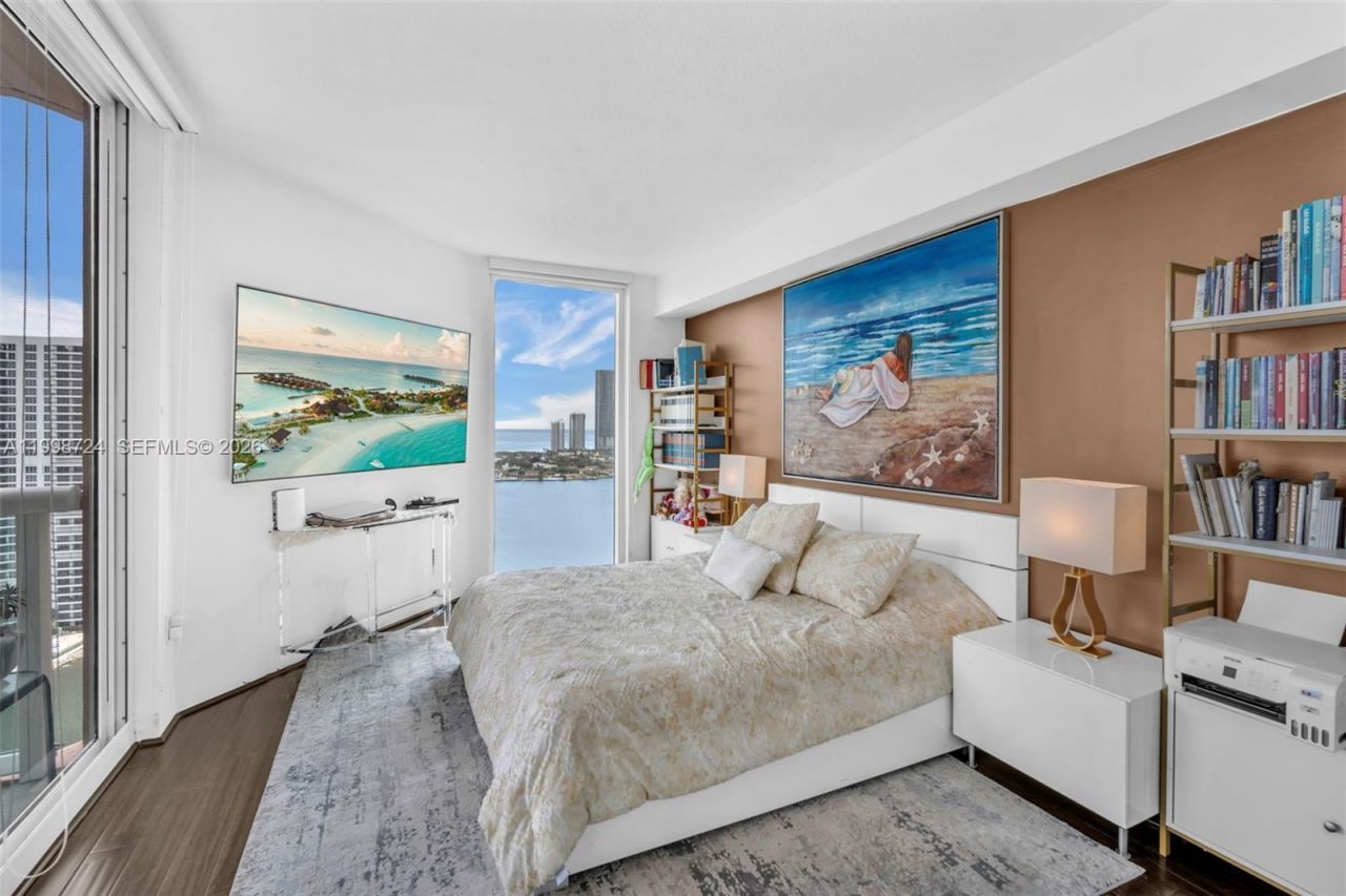 3370 E Hidden Bay Dr, Unit 2407, Aventura, FL 33180 Photo