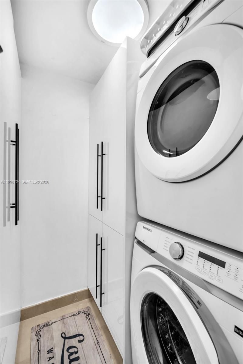 3370 E Hidden Bay Dr, Unit 2407, Aventura, FL 33180 Photo