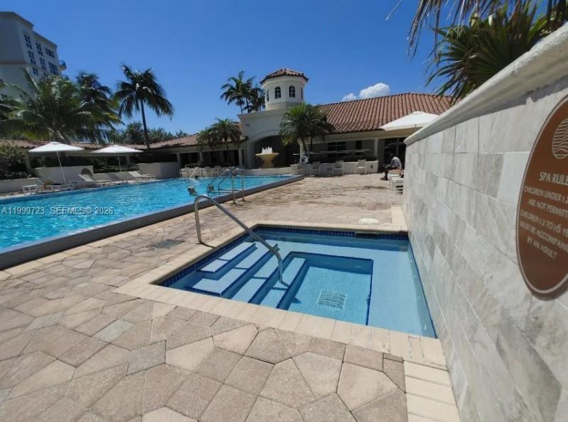 20000 E Country Club Dr, Unit 201, Aventura, FL 33180 Photo