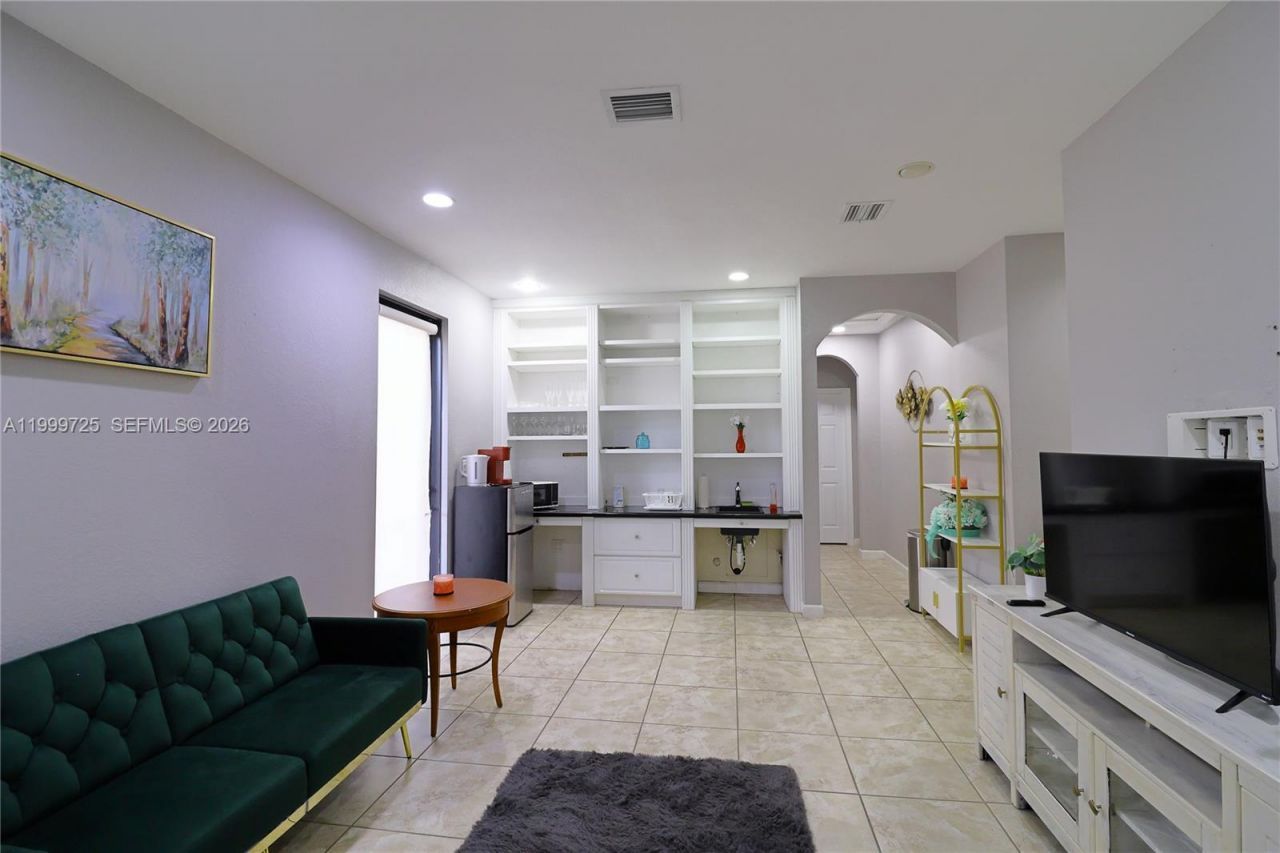 3698 SE 2nd Dr, Homestead, FL 33033 Photo