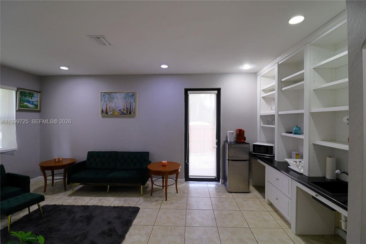 3698 SE 2nd Dr, Homestead, FL 33033 Photo