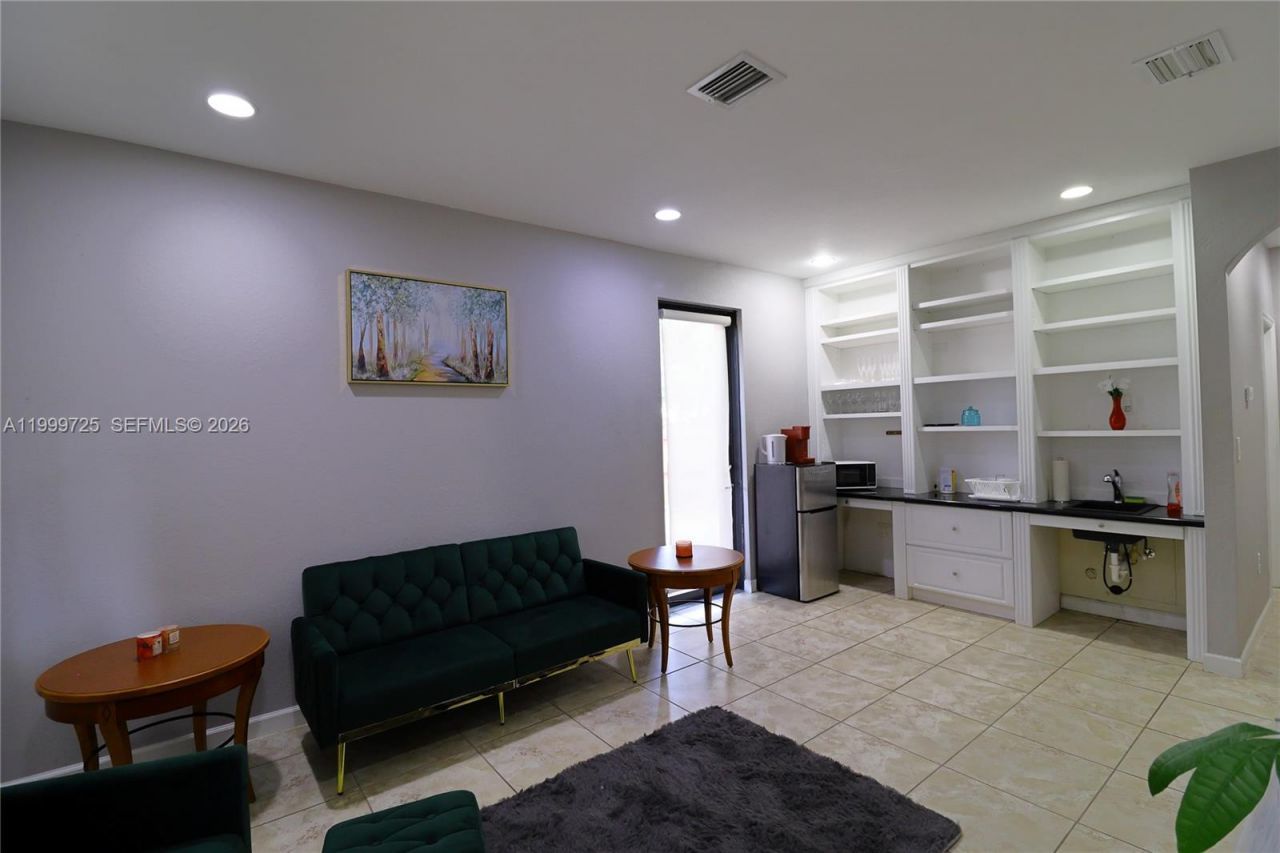 3698 SE 2nd Dr, Homestead, FL 33033 Photo
