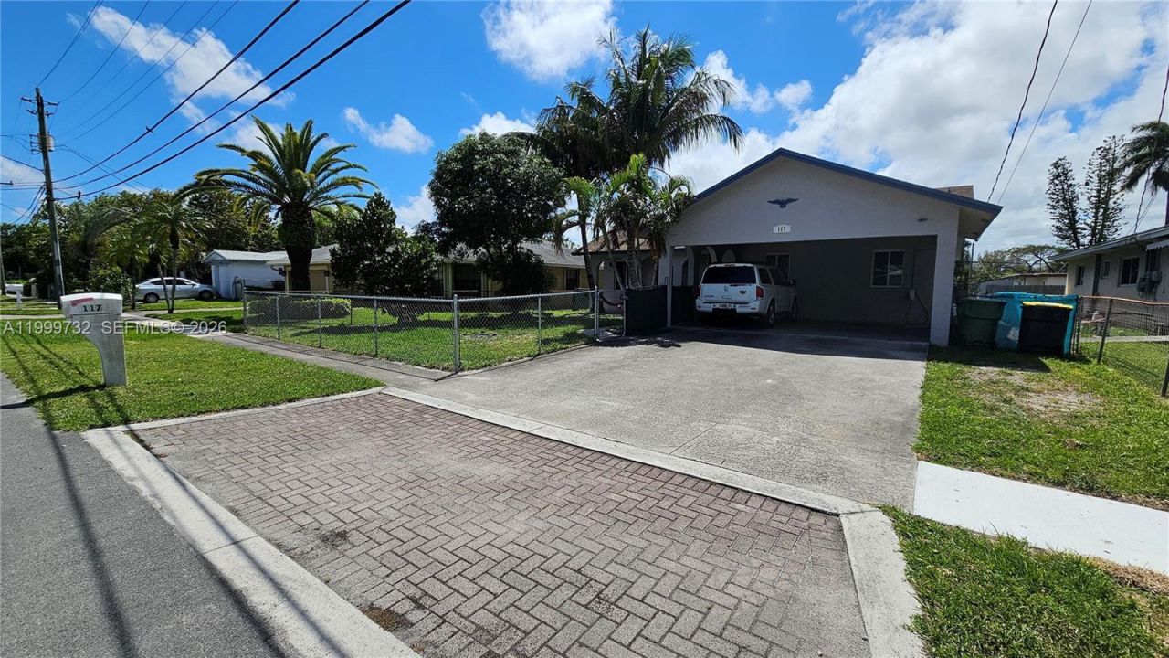 117 NW 11th Ave, Dania Beach, FL 33004 Photo