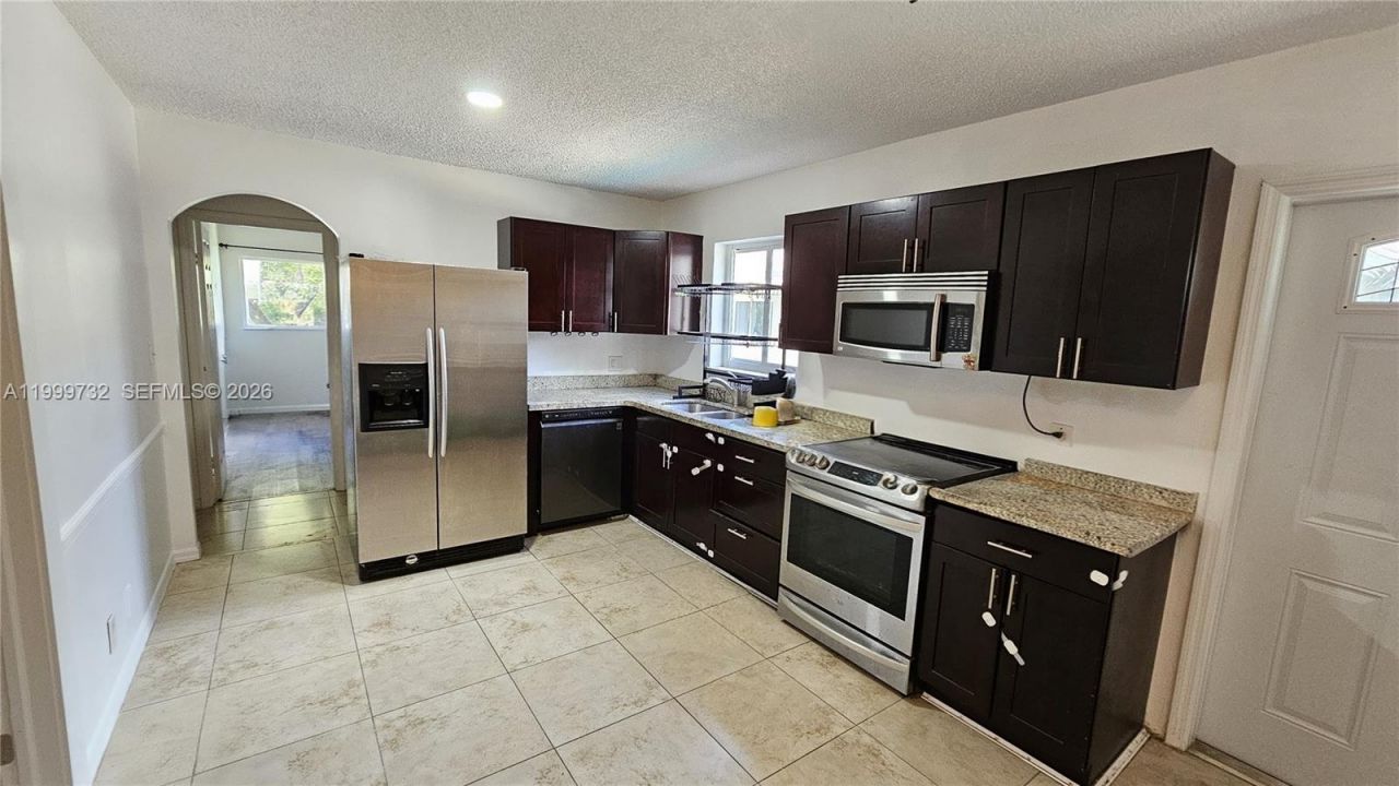 117 NW 11th Ave, Dania Beach, FL 33004 Photo