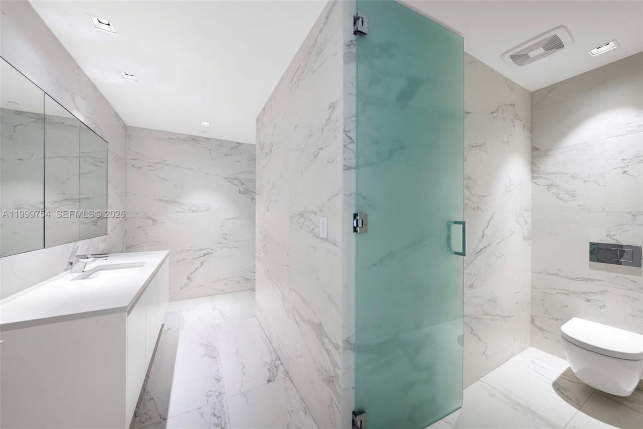 1000 Biscayne Blvd, Unit 1201, Miami, FL 33132 Photo