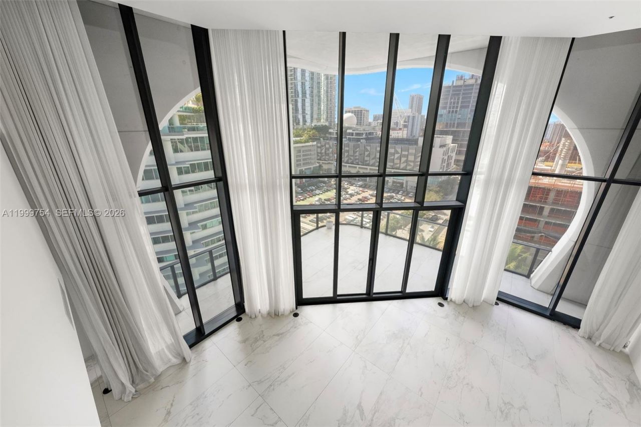 1000 Biscayne Blvd, Unit 1201, Miami, FL 33132 Photo