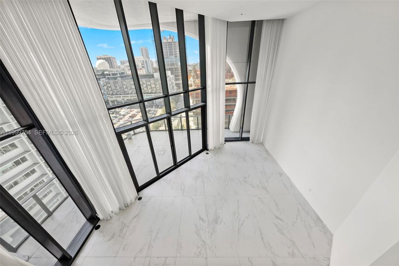 1000 Biscayne Blvd, Unit 1201, Miami, FL 33132 Photo