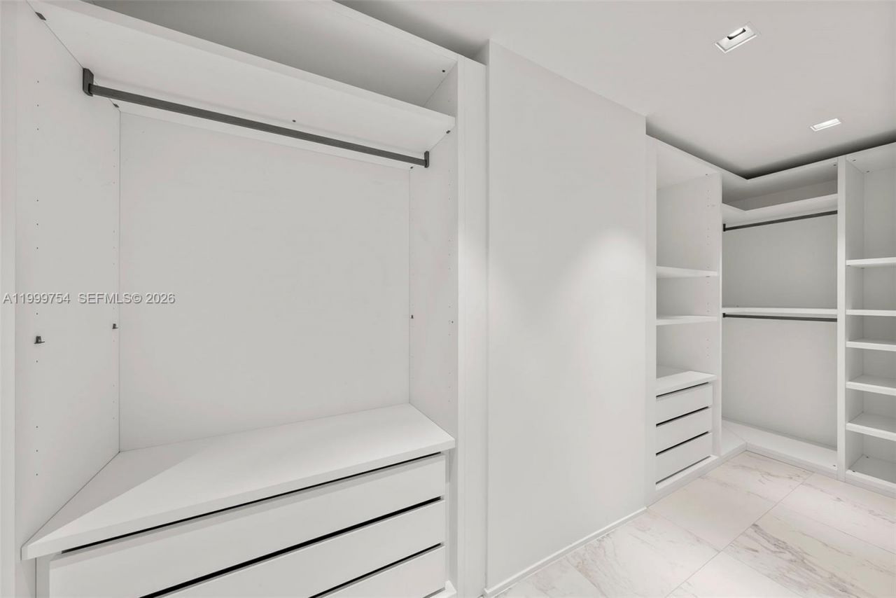 1000 Biscayne Blvd, Unit 1201, Miami, FL 33132 Photo