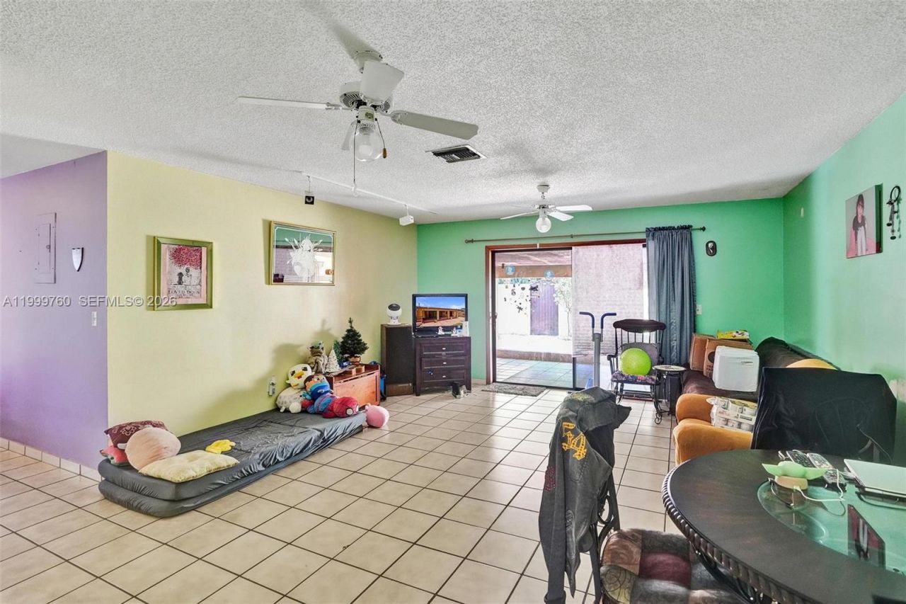8618 SW 148th Pl, Miami, FL 33193 Photo