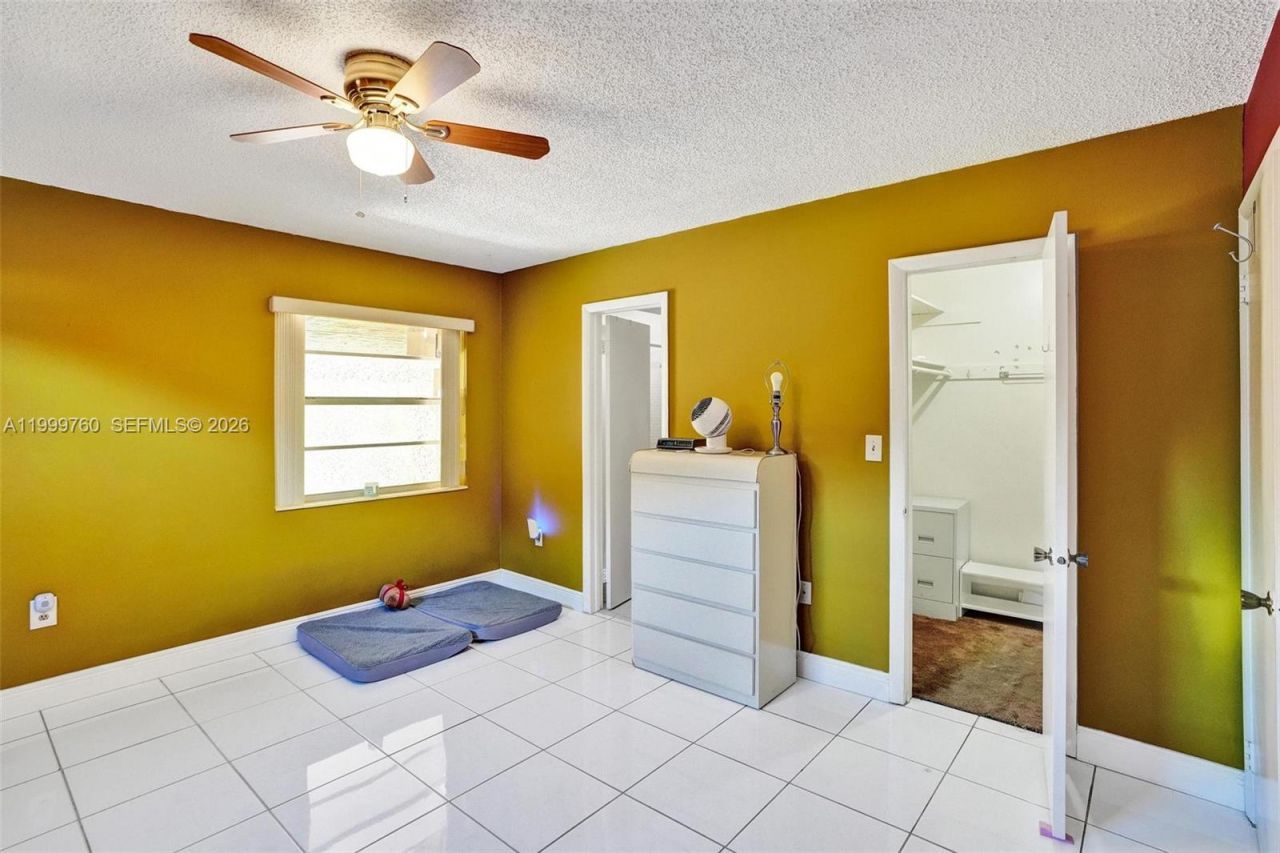 8618 SW 148th Pl, Miami, FL 33193 Photo
