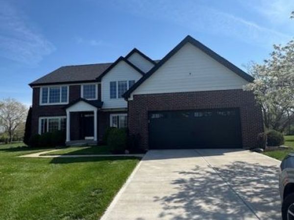 4229 Greenthread Drive, Zionsville, IN 46077