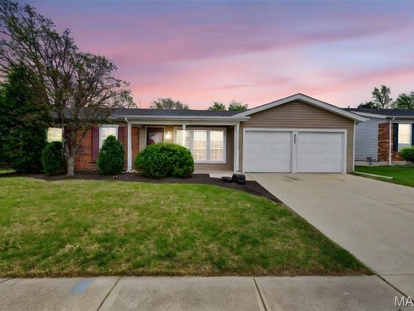 5442 Alnwick Drive, Unincorporated, MO 63129