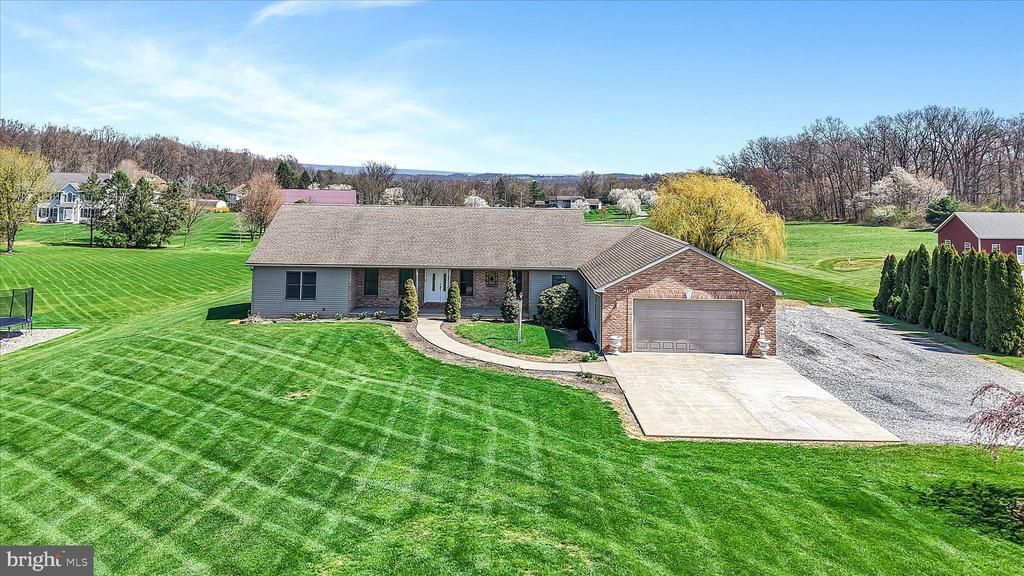 760 PRESCOTT DRIVE Lebanon, PA 17046