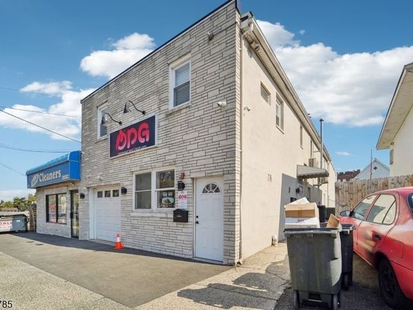 593 New York Ave, Lyndhurst, NJ 07071