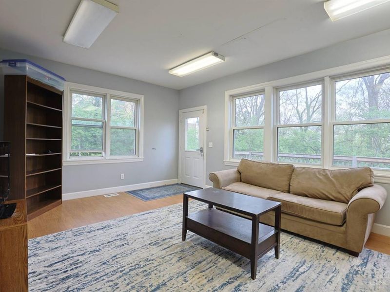 452 Riddle Road, Cincinnati, OH 45220 Photo 11