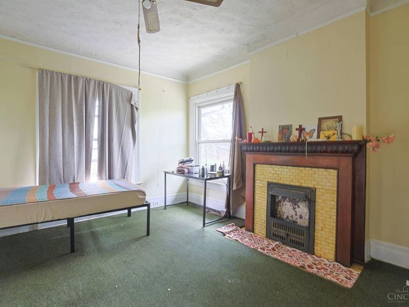 452 Riddle Road, Cincinnati, OH 45220 Photo 22