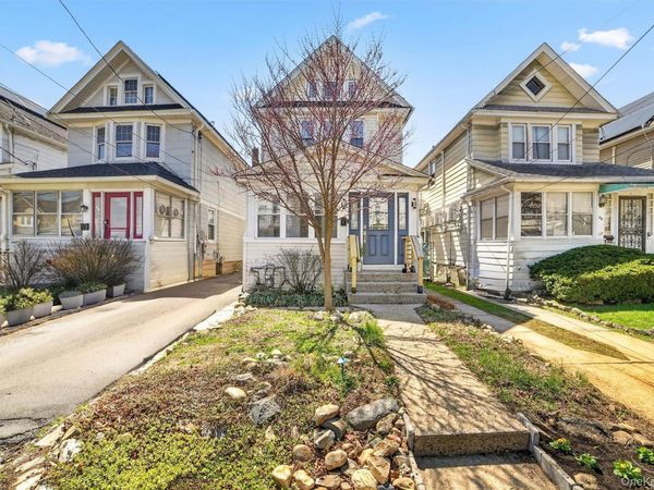 146 Beechwood Avenue , Mount Vernon, NY 10553
