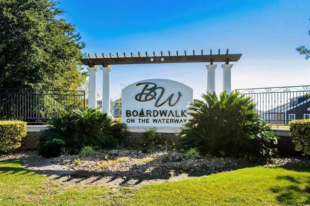 350 Harbour View Dr. Photo 45