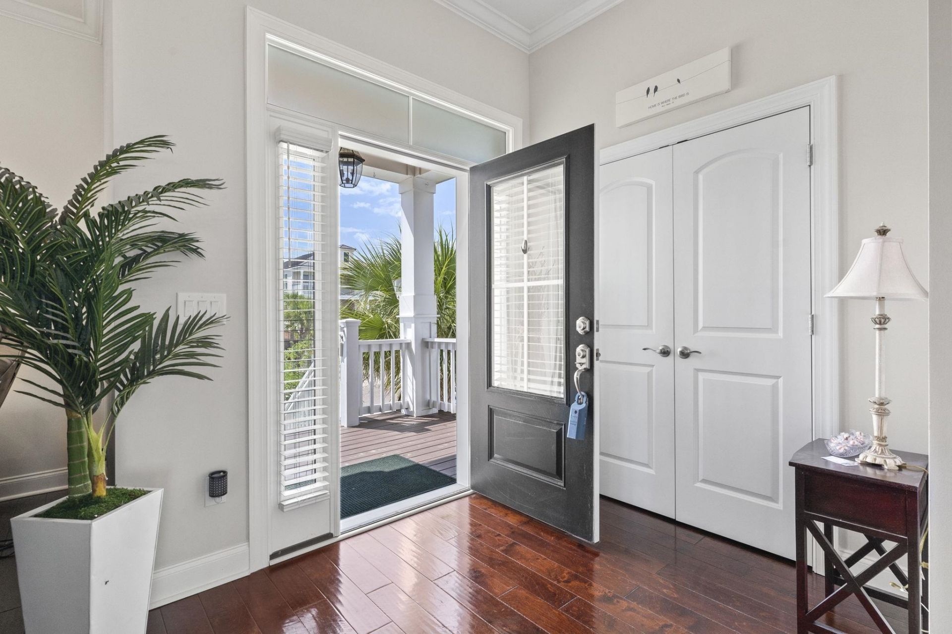 350 Harbour View Dr. Photo 5