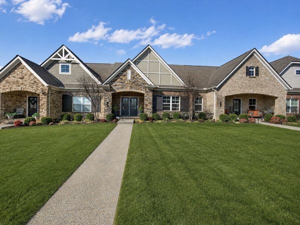 250 Cloverbrook Way, Gallatin, TN 37066