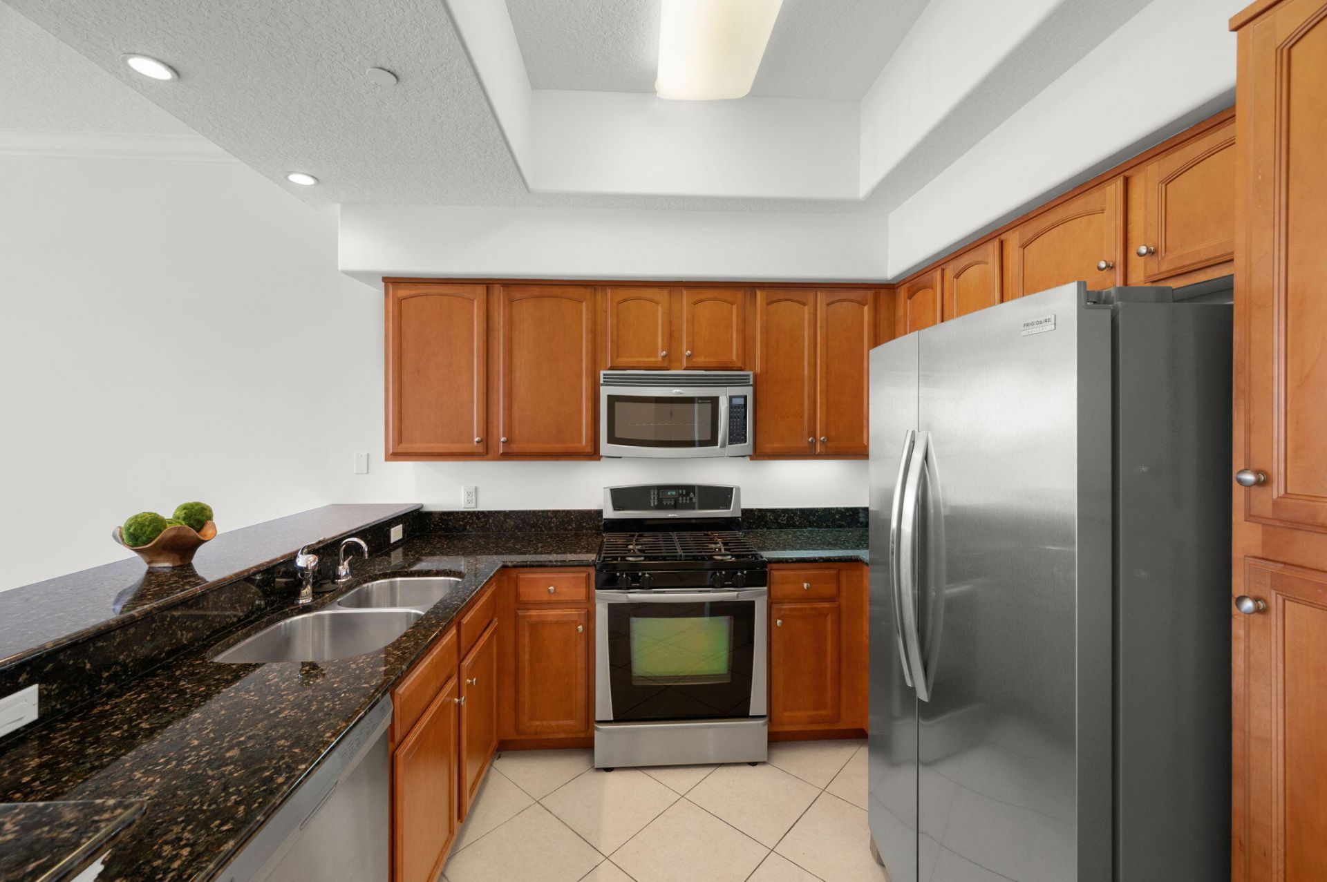 20 Orange Avenue, Unit Apt 411, Fort Pierce, FL 34950 Photo
