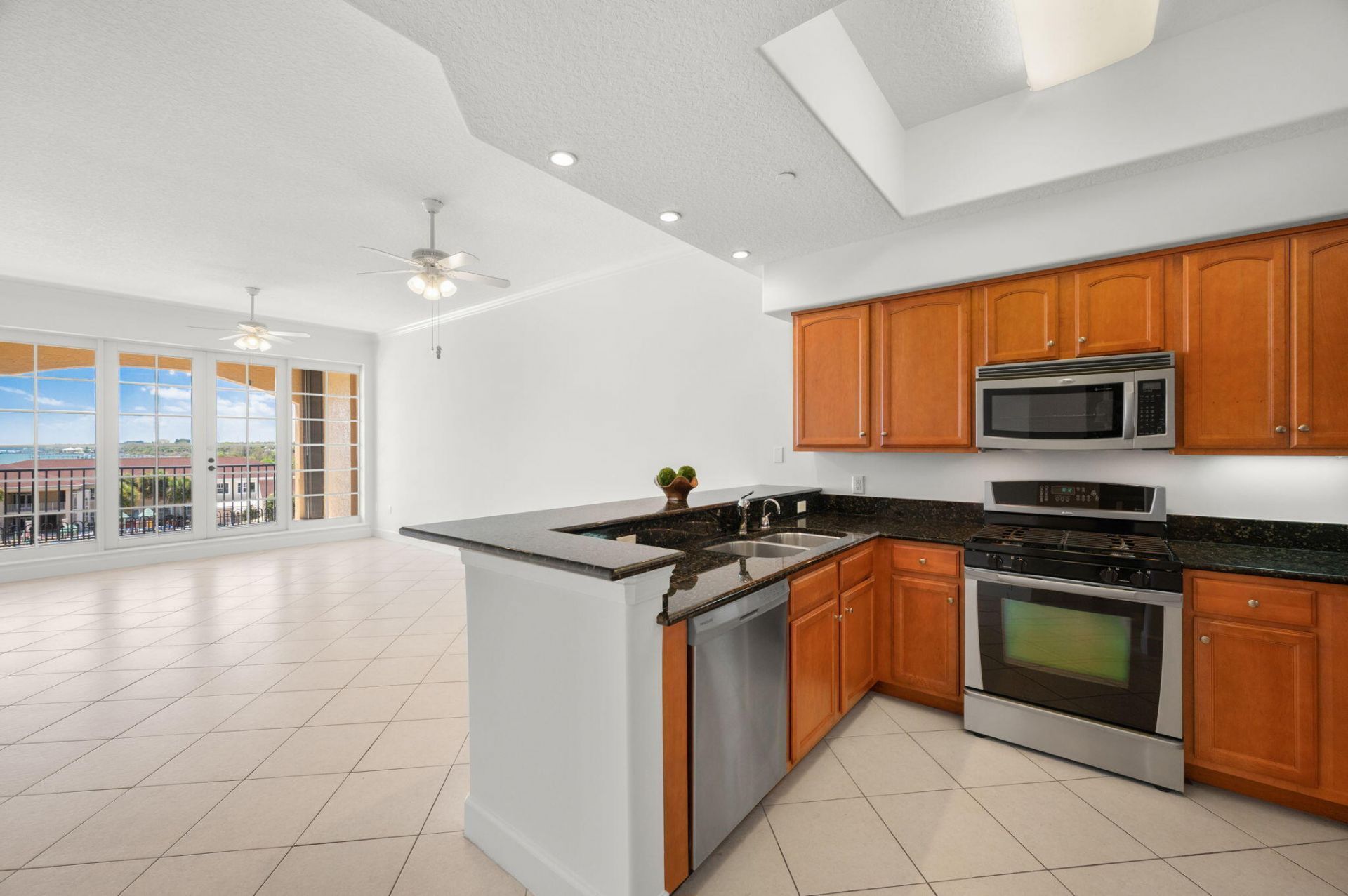 20 Orange Avenue, Unit Apt 411, Fort Pierce, FL 34950 Photo