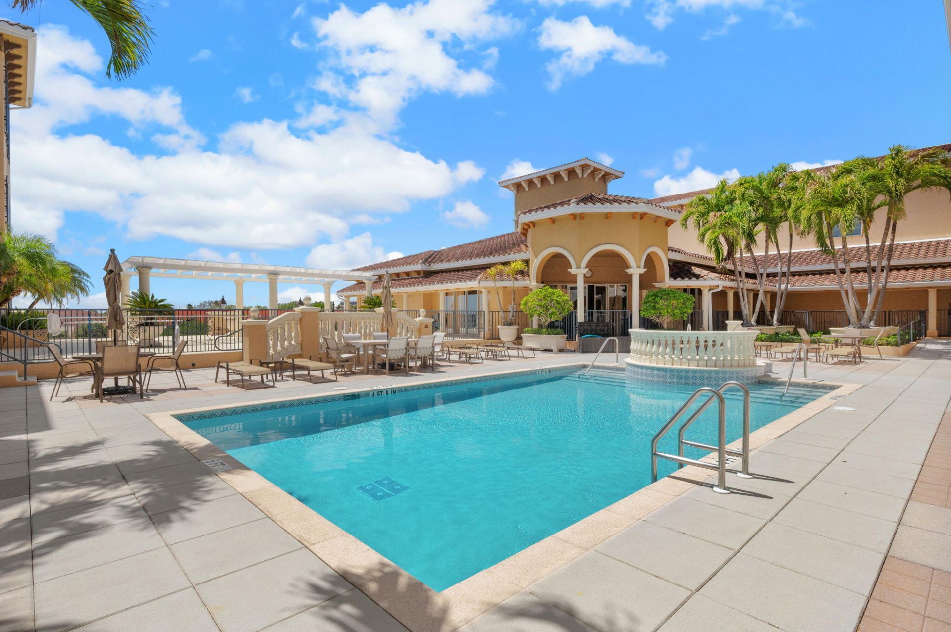20 Orange Avenue, Unit Apt 411, Fort Pierce, FL 34950 Photo