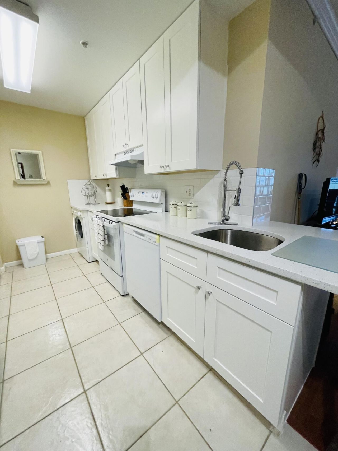 2060 Greenview Shores Boulevard, Unit 303, Wellington, FL 33414 Photo