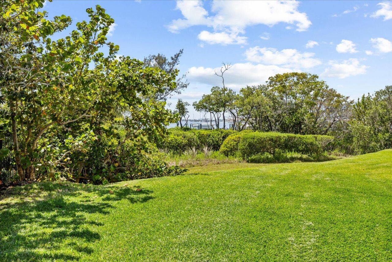 1406 Mariner Bay Boulevard, Fort Pierce, FL 34949 Photo