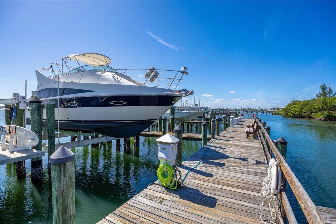 1406 Mariner Bay Boulevard, Fort Pierce, FL 34949 Photo