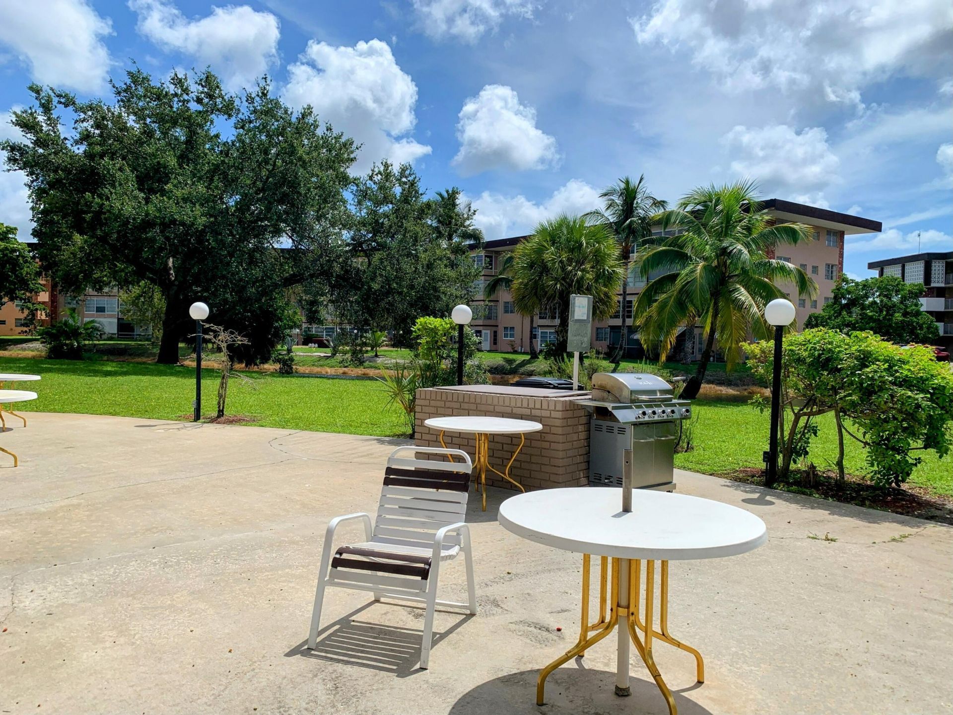 2800 NW 47th Terrace, Unit 304, Lauderdale Lakes, FL 33313 Photo