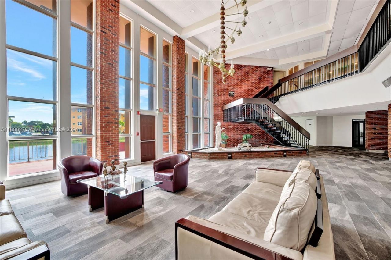 2800 NW 47th Terrace, Lauderdale Lakes, FL 33313 Photo