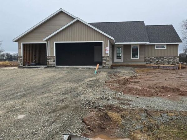 8322 MARLO AVENUE, Neenah, WI 54956