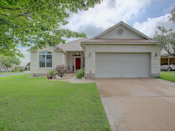 201 S Pine ST, Georgetown, TX 78626