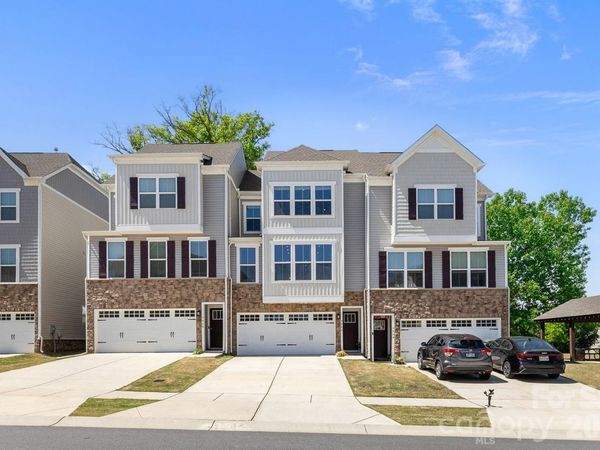 9866 Oaklawn Boulevard NW, Huntersville, NC 28078