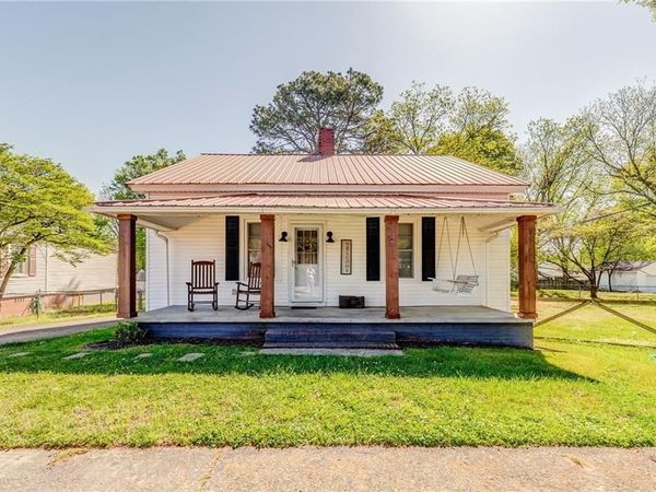 33 Elm Street, Aragon, GA 30104