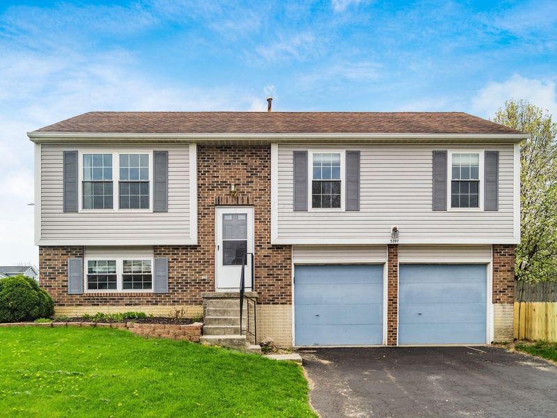 5397 Sawatch Drive, Columbus, OH 43228 Photo 2