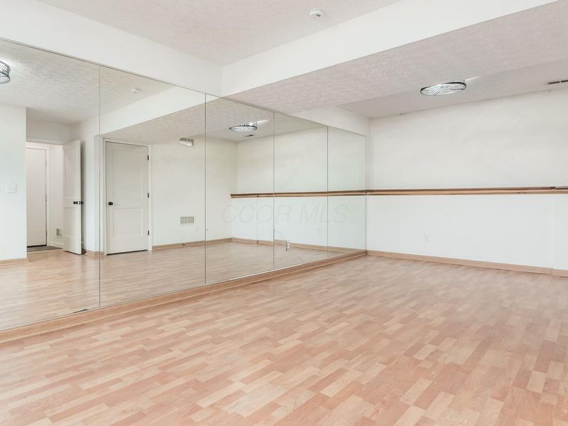 5397 Sawatch Drive, Columbus, OH 43228 Photo 23