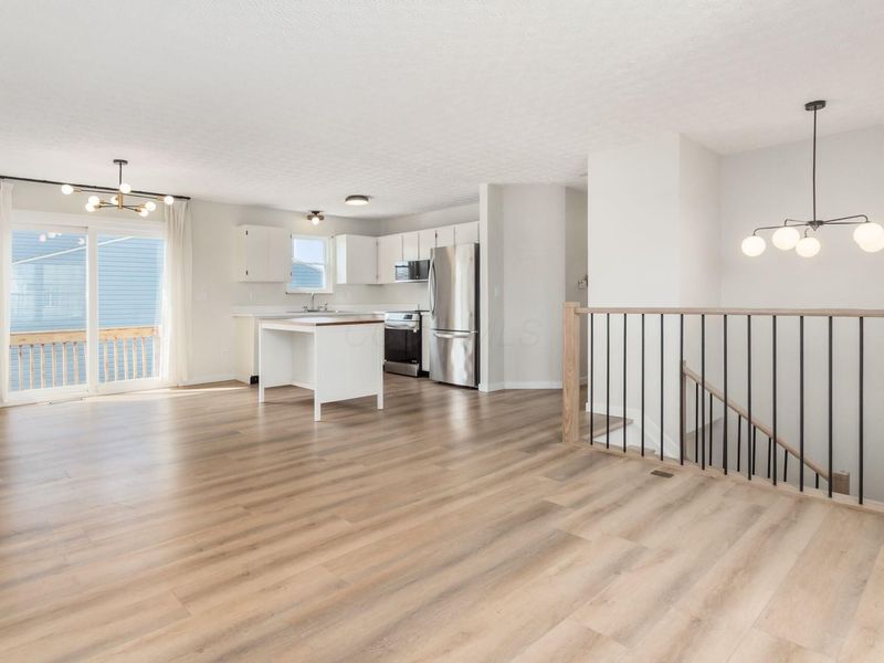 5397 Sawatch Drive, Columbus, OH 43228 Photo 4