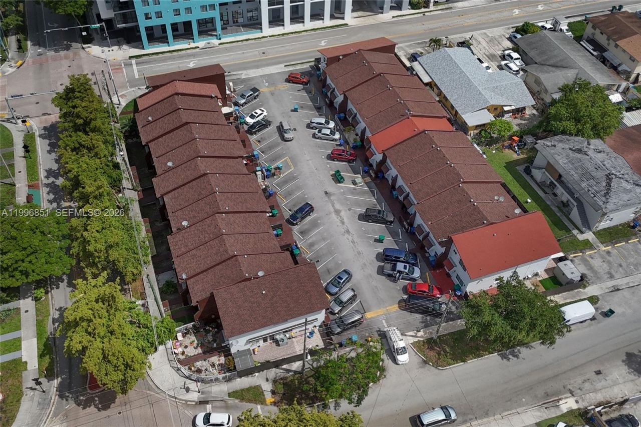 401 SW 109th Ave , Unit 3,4,5,8,9,, Sweetwater, FL 33174 Photo