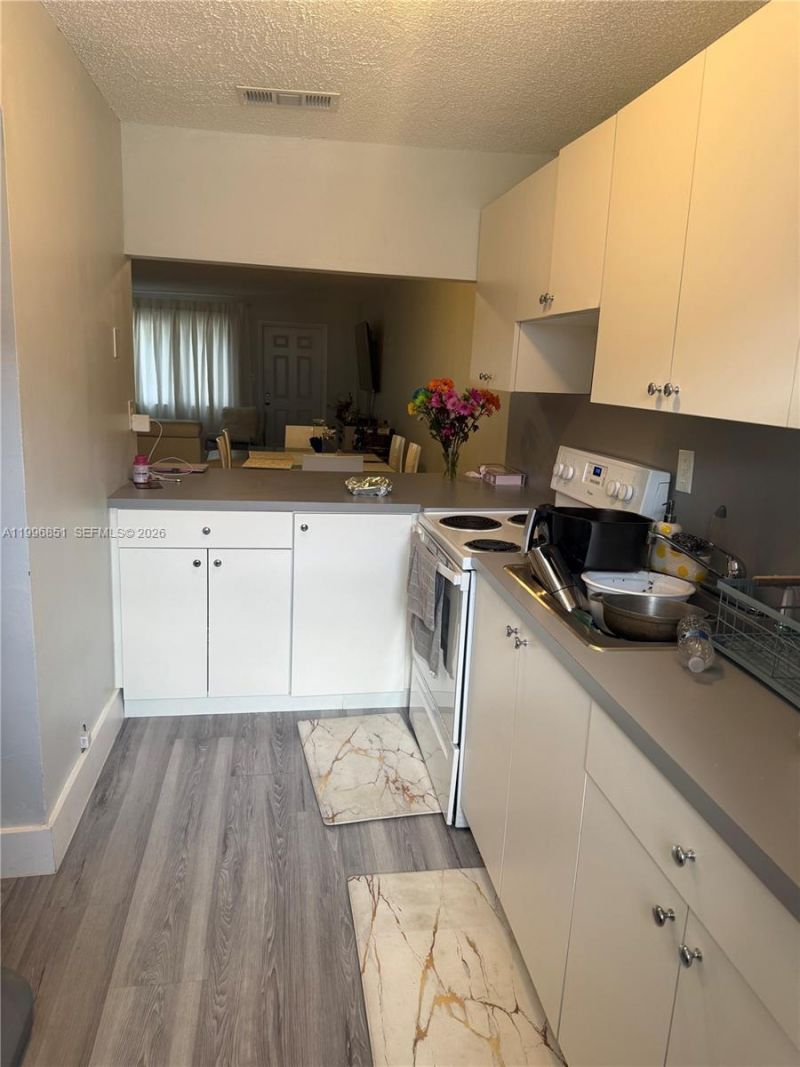 401 SW 109th Ave , Unit 3,4,5,8,9,, Sweetwater, FL 33174 Photo