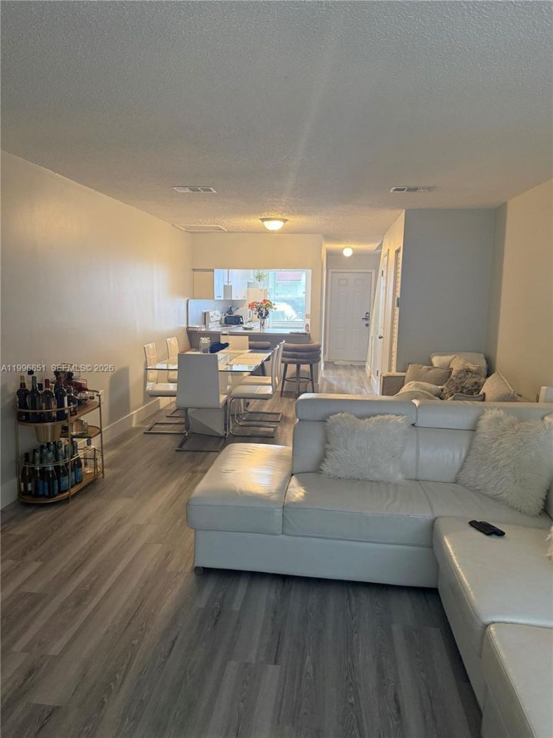 401 SW 109th Ave , Unit 3,4,5,8,9,, Sweetwater, FL 33174 Photo