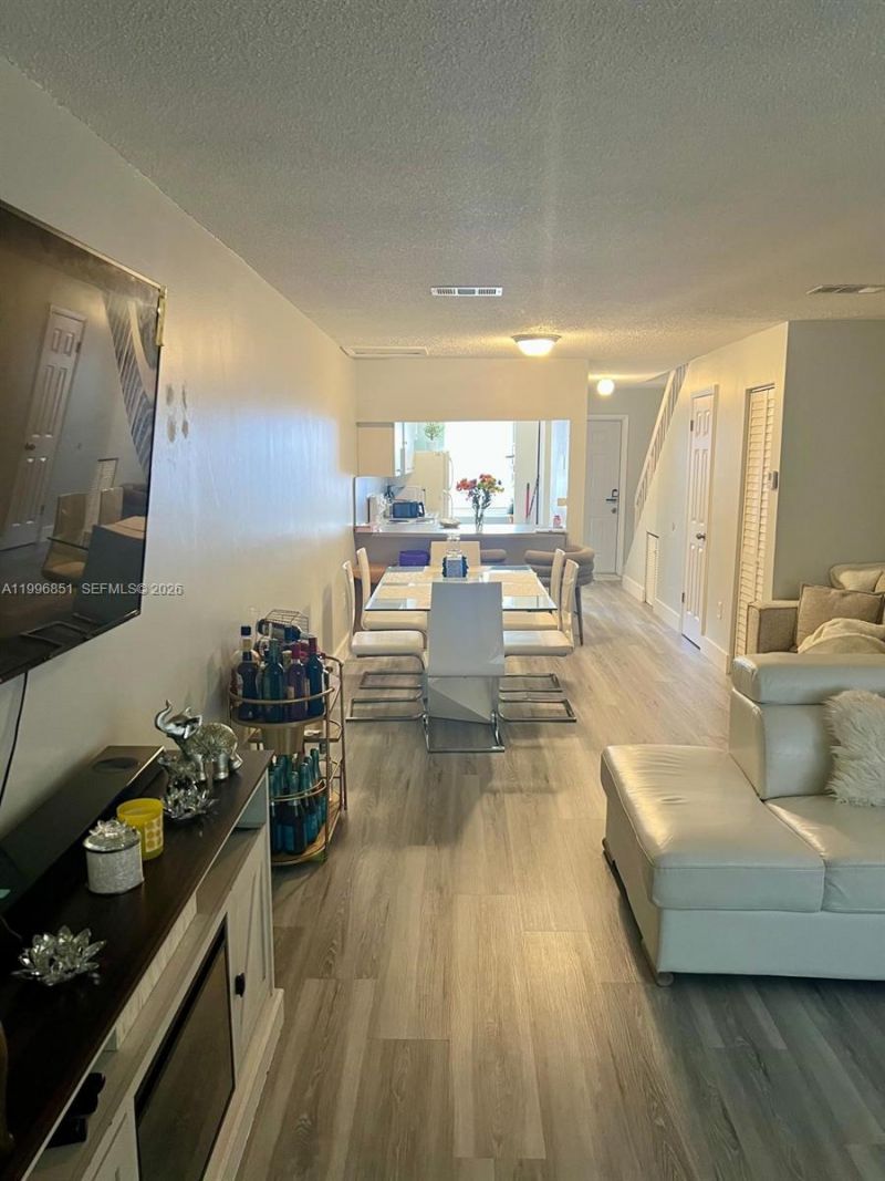 401 SW 109th Ave , Unit 3,4,5,8,9,, Sweetwater, FL 33174 Photo