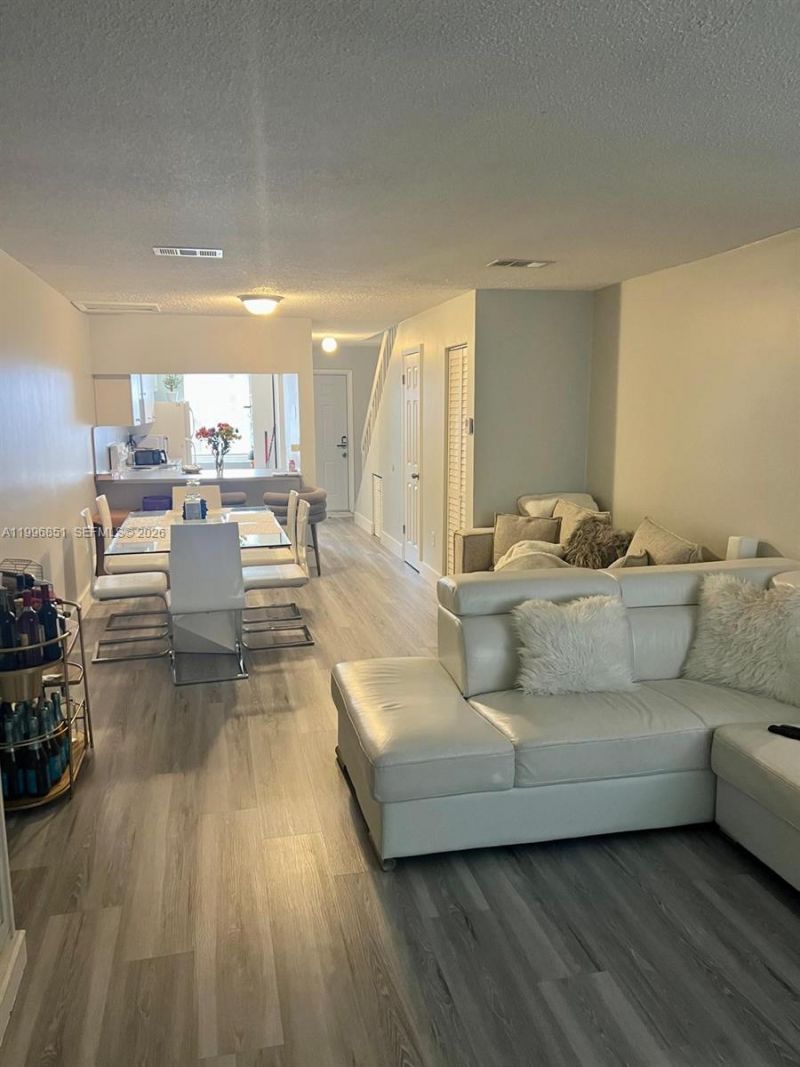 401 SW 109th Ave , Unit 3,4,5,8,9,, Sweetwater, FL 33174 Photo