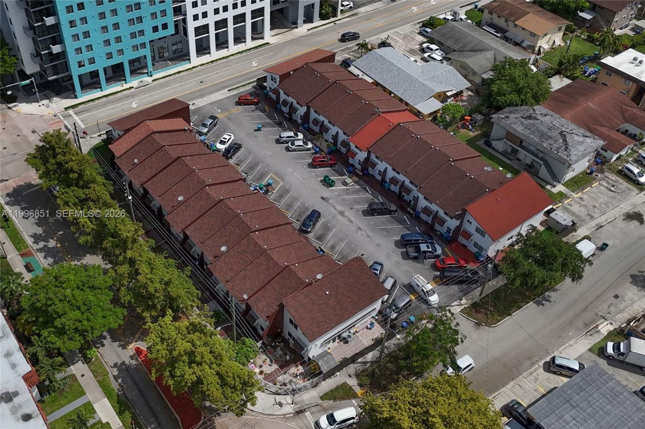 401 SW 109th Ave , Unit 3,4,5,8,9,, Sweetwater, FL 33174 Photo