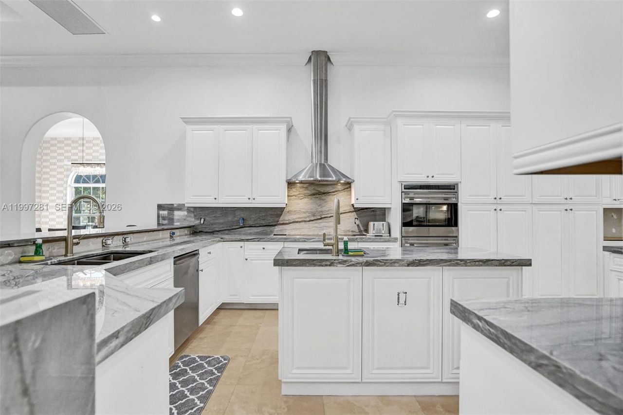 13751 Pine Meadow Ct, Davie, FL 33325 Photo