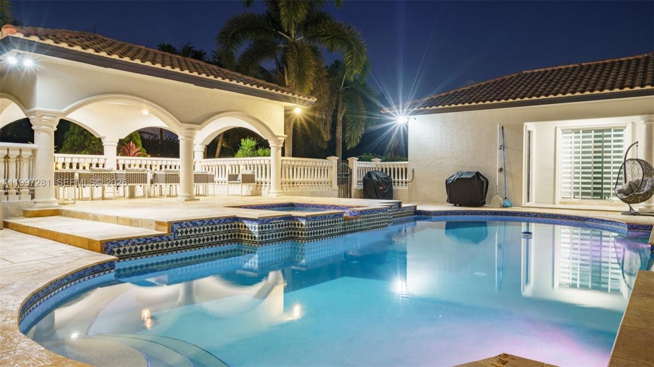 13751 Pine Meadow Ct, Davie, FL 33325 Photo