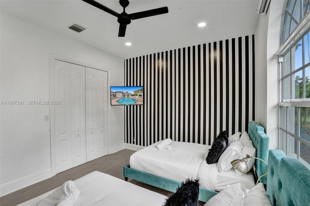 13751 Pine Meadow Ct, Davie, FL 33325 Photo