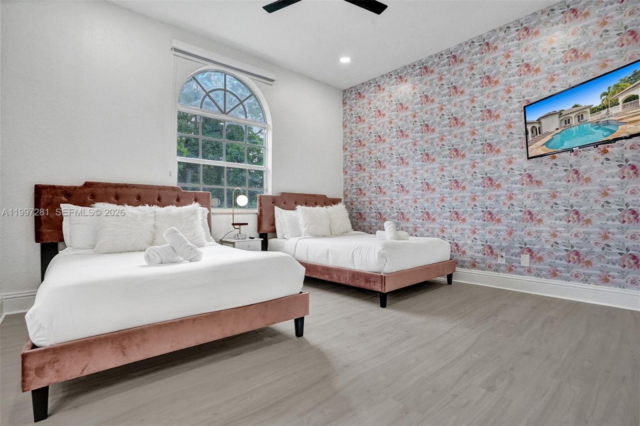 13751 Pine Meadow Ct, Davie, FL 33325 Photo